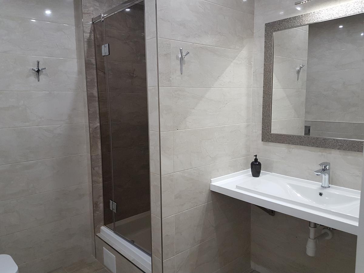 Royal Center-3 Rooms 3 Tv Chisinau Bagian luar foto
